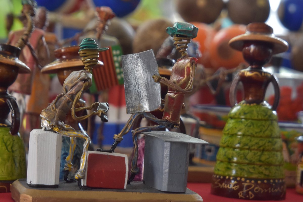 TurismoRD's tweet photo. Valorar nuestras raíces a través de la danza, la gastronomía y la artesanía enalteciendo nuestra dominicanidad en cada uno de estos renglones, es el principal objetivo de esta actividad.

#TurismoCulturalRD #CDNaco #MesDeLaPatria https://t.co/Ce2B5Klnuy