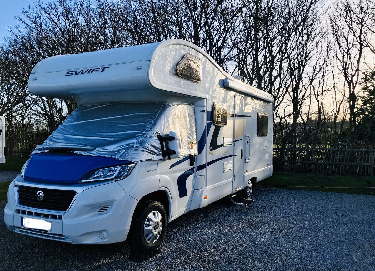 chris76brock's tweet photo. Last day of #brocksontour @candmclub #Southport club site and finally theπ made an appearance. Many thanks to the wardens. You kept the site flood free, clean, dry and extremely tidy ππΌ ππΌ ππΌ. Now where to next π€ #makingmemories #swiftescape #familytime #SaturdayThoughts https://t.co/wqo85IcviQ