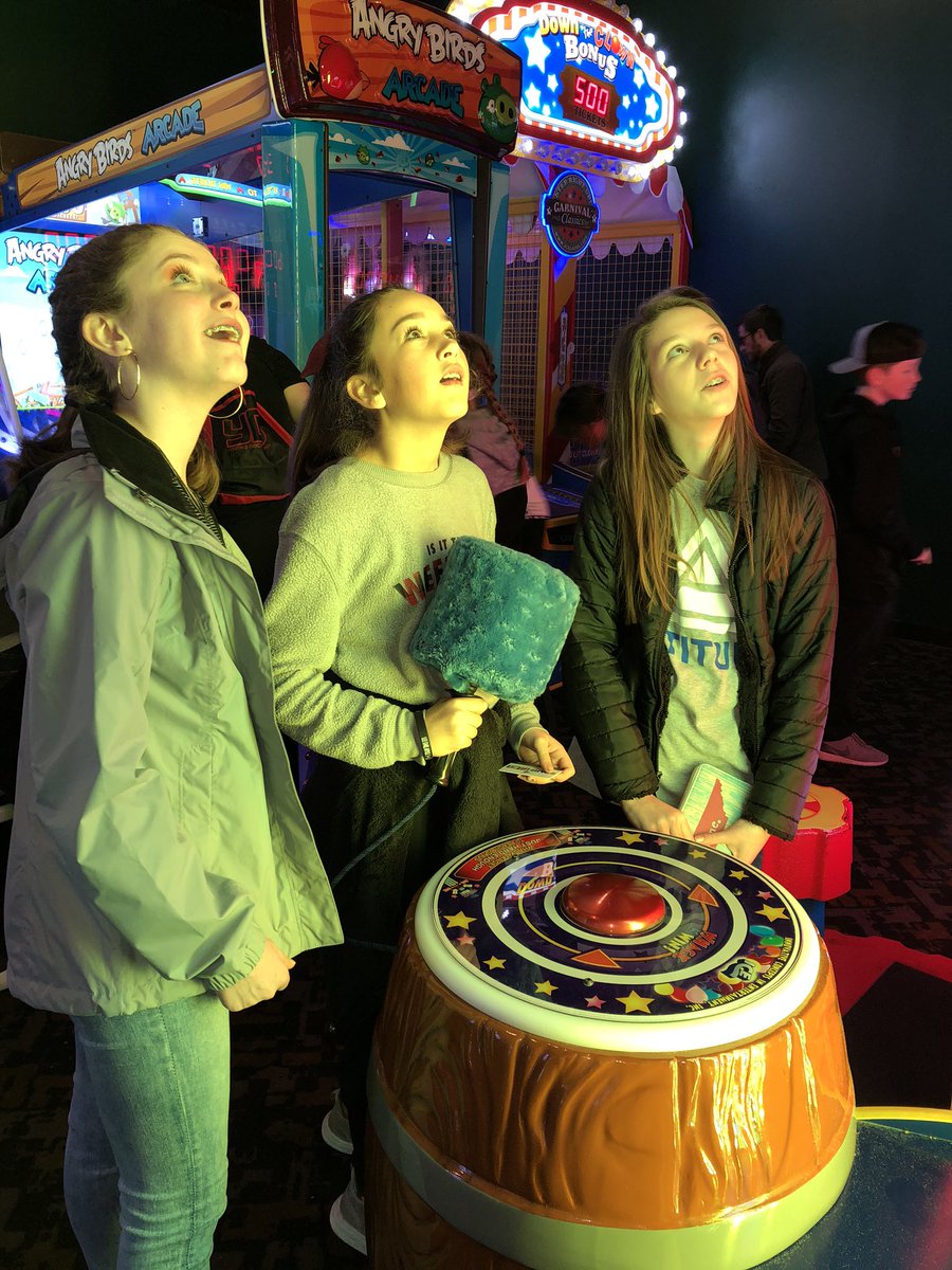 altitudenccog's tweet photo. So much fun this morning at Spare Time Bowling!! 🎳 #amplifyconf #altitudemsm https://t.co/wamx1Kcstd