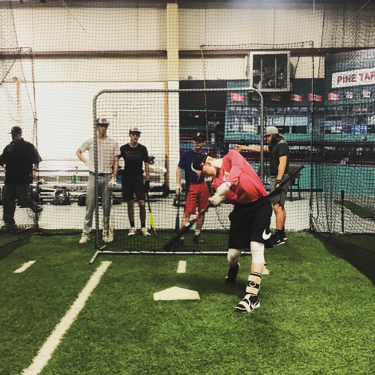 MidwestSox's tweet photo. The boys are putting in some hard work in the cages ttoday. https://t.co/ut0xM7mRZ2