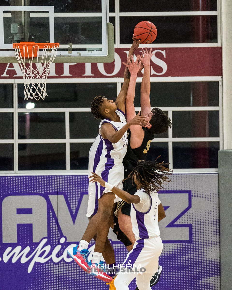 gilherm's tweet photo. Will be out at Desert Vista HS supporting the @CChsChampions Basketball continue their #playoff run!! https://t.co/hSiskCT20c