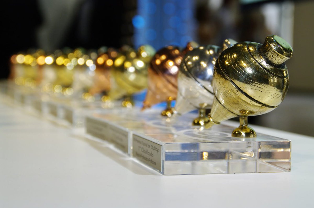 No lo dudes y participa en la XIV edición #PremioEspiral. Enseña a la comunidad educativa cómo trabajas con tus alumnos, haznos ese regalo 🎁bit.ly/2vKhQR6