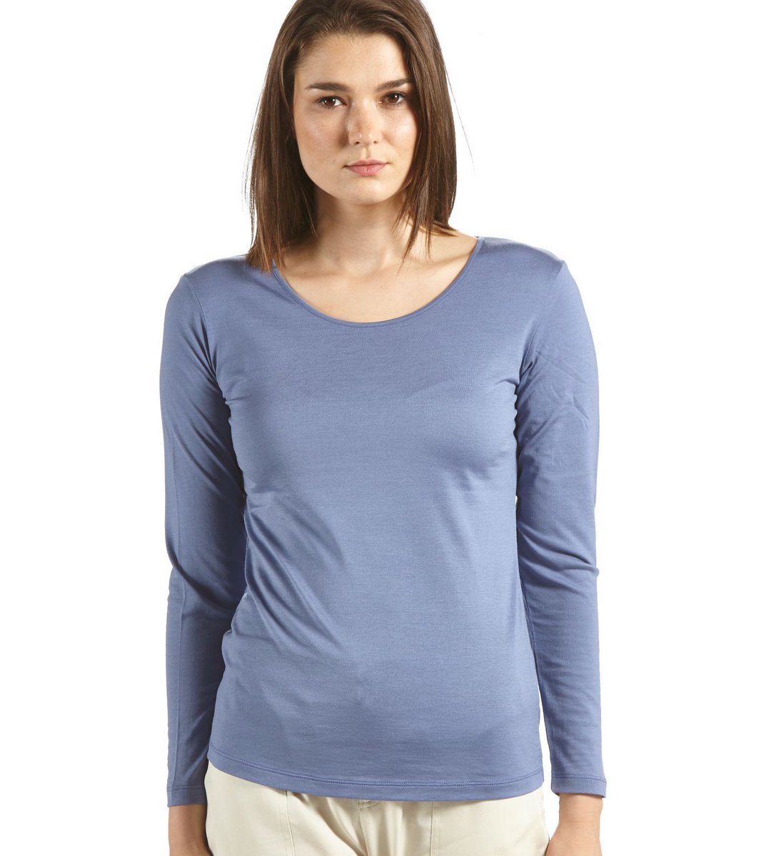 allergie2000's tweet image. Hochwertiges #Seidenshirt #Cinda mit #BioBaumwolle von #KokonZwo weit geschnittenes #TShirt aus luxuriöser #Seide und #Eco #Cotton in #rauchblau. Dieses #Langarmshirt ist erhältlich von Größe 36 bis 46

allergie2000.de/marken/kokon-z…

#silk #shirt #seidentop #seidenbluse #allergie2000