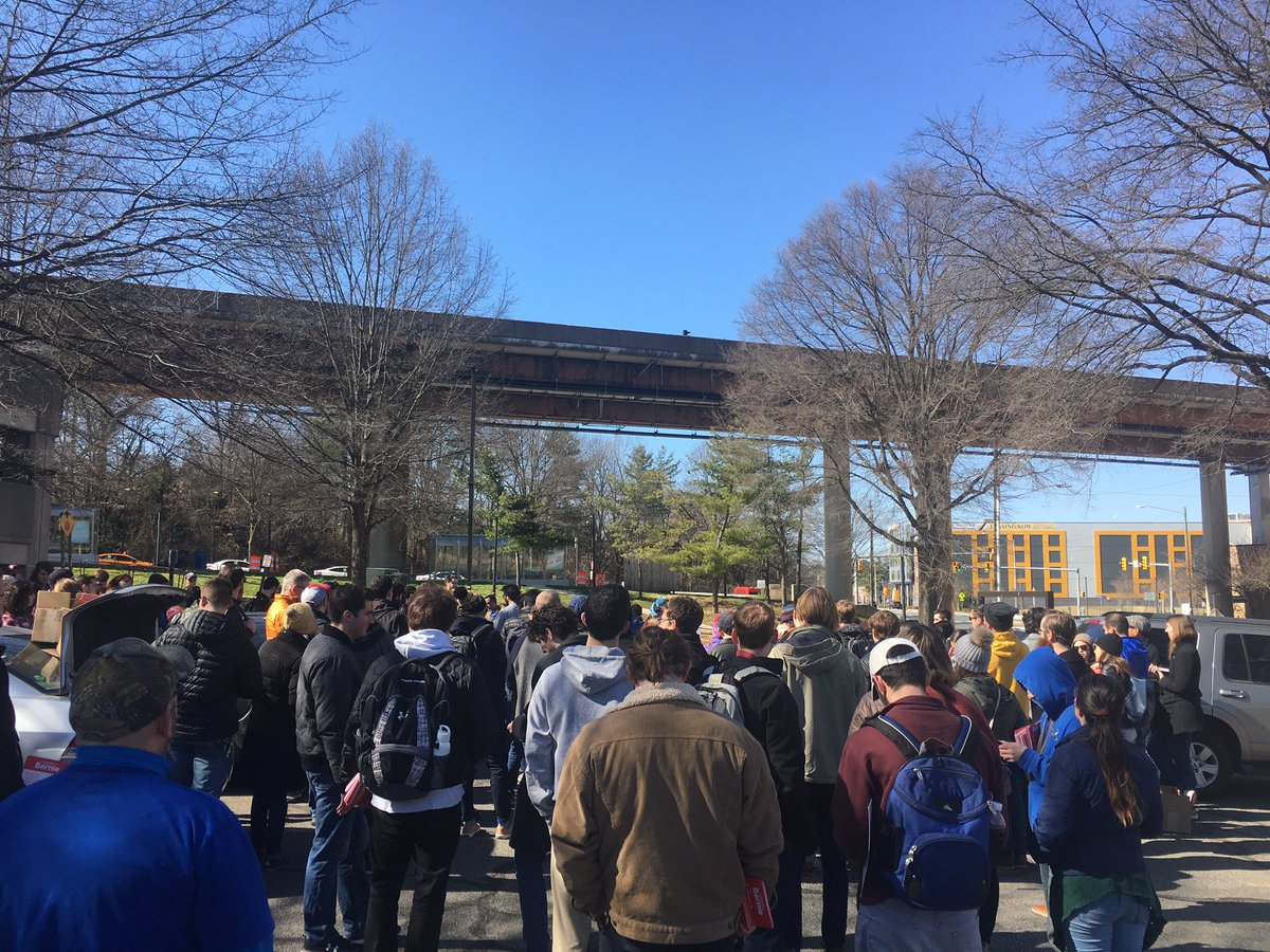 MoCo_DSA's tweet photo. .@mdc_dsa showing up in force to canvass for Bernie in VA. Let's do this! #SuperTuesday https://t.co/OYv70WFDK4
