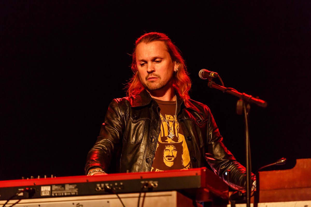 Happy 51st birthday to Opeth keyboardist Joakim Svalberg! Joakim joined the band in 2011 and is an integral part of the band's sound. He also played on a couple of Yngwie Malmsteen albums. Happy Birthday Joakim!
<a href="/OfficialOpeth/">Opeth</a> <a href="/OfficialYJM/">Yngwie Malmsteen</a> #HappyBirthday #JoakimSvalberg