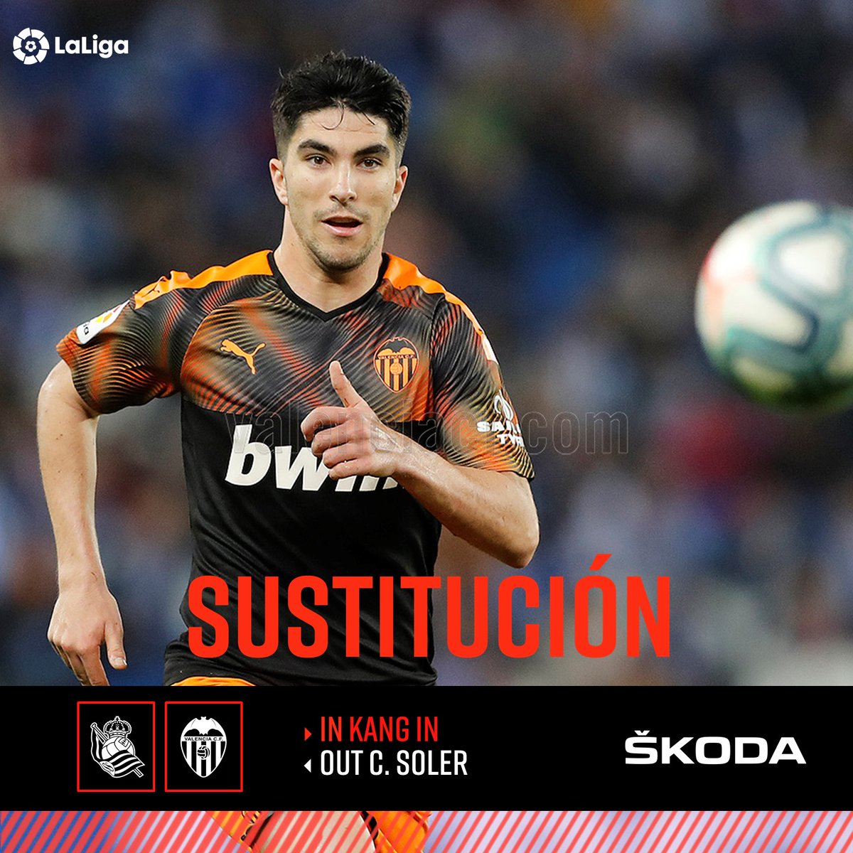 valenciacf_en's tweet photo. 3-0 | 64' 🔄 Kang In replaces Carlos Soler

#RealSociedadValencia @skoda_es https://t.co/0kuJoQILIA