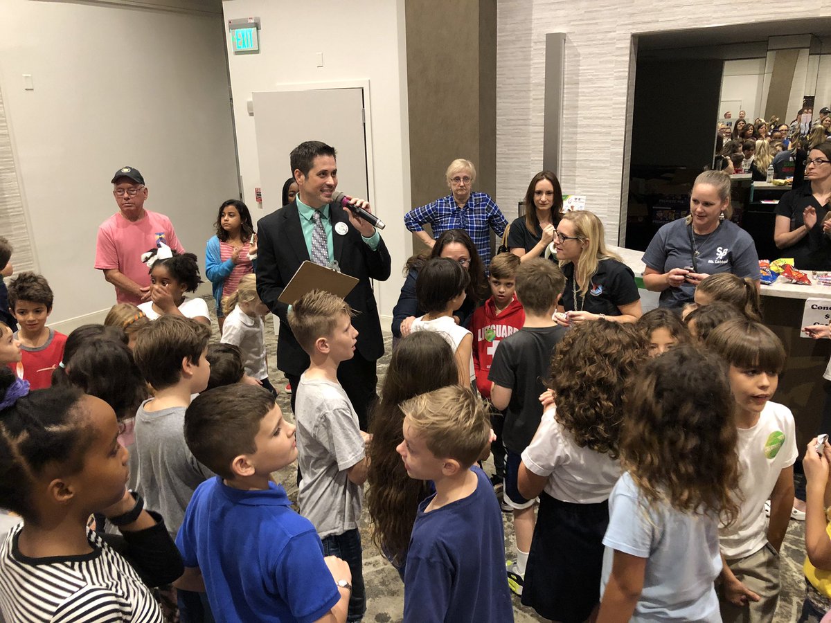 Congratulations to all the students for their amazing projects! A big thank you to all the wonderful parents that made it out to support our future scientists!! #sabmoments #sciencefair #steamfair