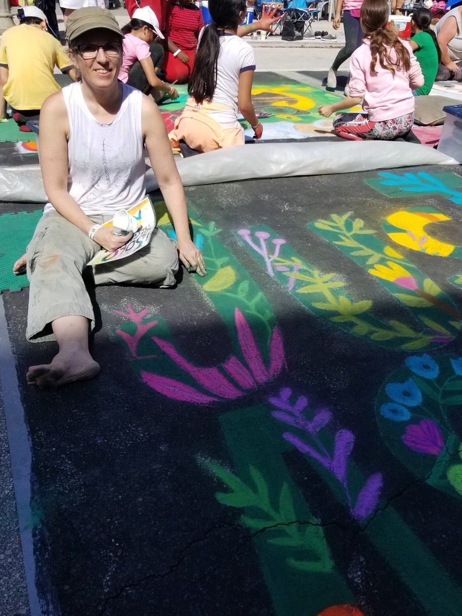 mrsHSK's tweet photo. @BelvedereBees students and teachers at the @ChalkFest in Lake Worth! Painting from the bilingual book Just Ask! / Solo Pregunta! @PBSCD https://t.co/WCw6QyQHzg