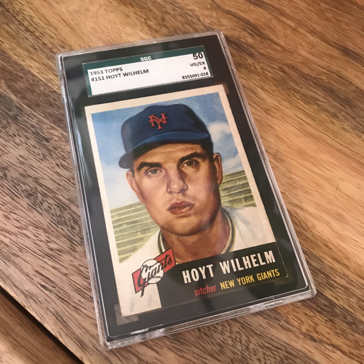 NotMrMoon's tweet photo. Added this beautiful 1953 @Topps Hoyt Wilhelm to the collection this week. #WhatACard 

⚾️ Knuckleballer
⚾️ Threw @Orioles first ever no-hitter
⚾️ N.C. Native
⚾️ 1st ever reliever in the HoF (1985) https://t.co/dDQGmPM7r5
