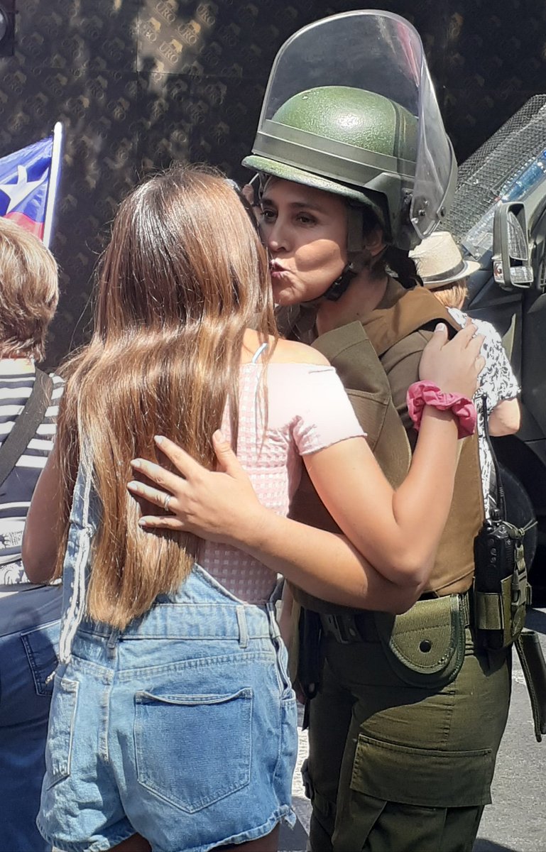 bveronica787's tweet photo. Bellas imagenes que representan nuestro agradecimiento con @Carabdechile https://t.co/TXMCG4R3D8
