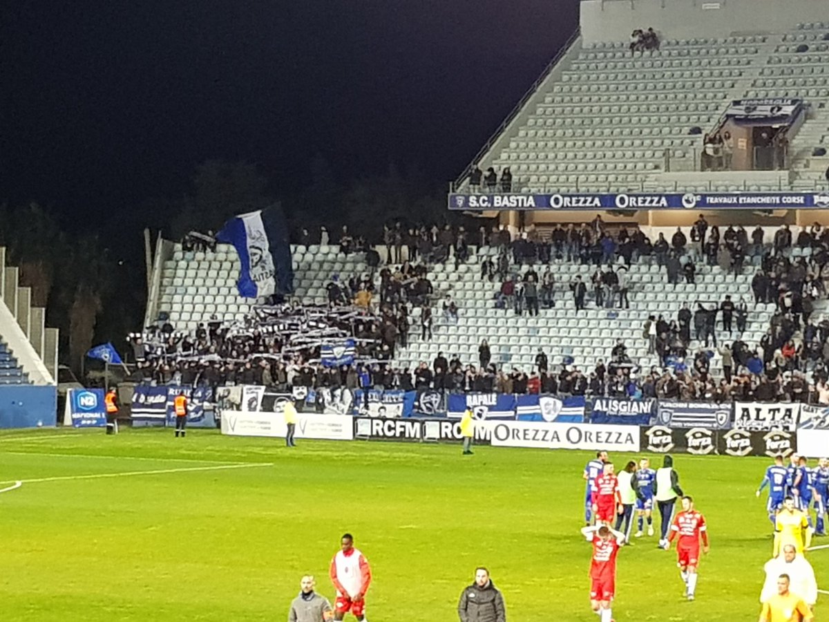 SpirituTurchinu's tweet photo. LE SPORTING LEADER !! Bastia prend ce soir la tête du championnat après sa victoire 2-1 contre Belfort vu que Sedan s'est incliné pour la premiere fois de la saison !
Bravo et merci à nos joueurs turchini ! 👍👏🔵
Forzaaaa Bastia !
#SCBASMB #SCBastia https://t.co/kWDcDFWoR0