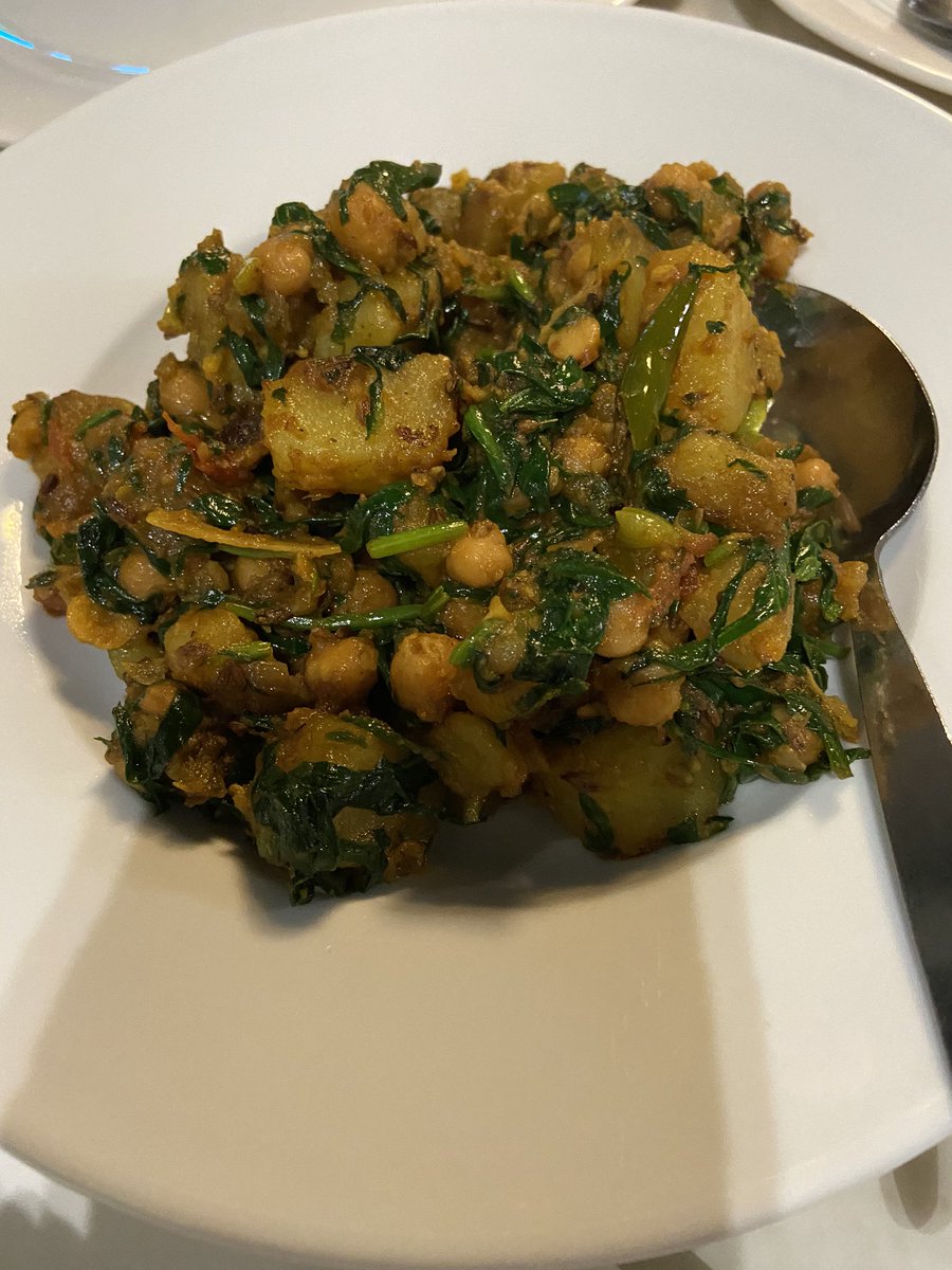 ChefakaDuckie's tweet image. Just had a fantastic meal @Barcodewoolwic1 lamb chops was lovely, had two portion 💯👌🏾