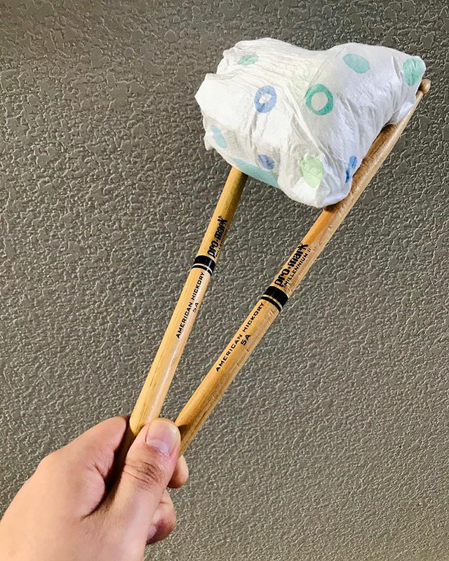 Baby waste handling utensils... am I doing this right @drumfactorydirect ?
.
.
#drumfactorydirect #drumsticks #drummer #drummerdad #drums #drum #parenthood #diapers #alternativeuse ift.tt/2uYO8bj