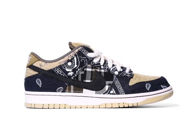 SneakerNews's tweet photo. Travis Scott SB Dunks releasing today with special box
https://t.co/mfyy79hNXU https://t.co/XWtgKIDLGg