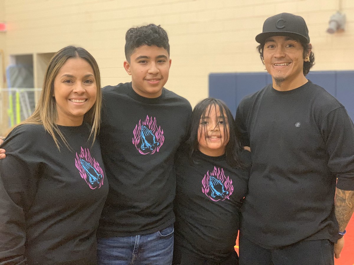 We served our neighborhood through adoptablock and served 78 families today with food with 36 volunteers!  All we do is because of amazing volunteers from places like <a href="/LifeChurchSOC/">Life.Church SouthOKC</a>  that show up and serve our guests by filling needs.

 #makingdreamscometrue #saturday #dclovesokc