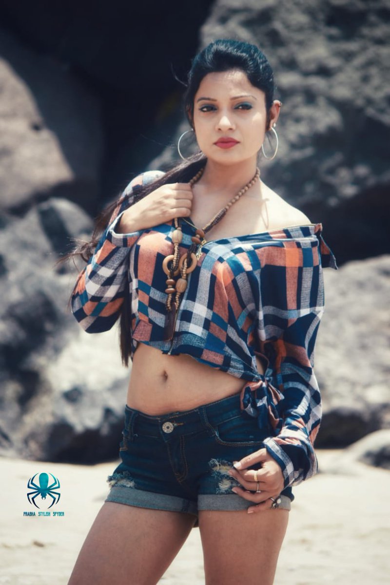 southindiancin5's tweet photo. #TRAAP Heroine #katyayanisharma looking Gorgeous 📸😍

@Prabhastylish https://t.co/VSFkCglkuX