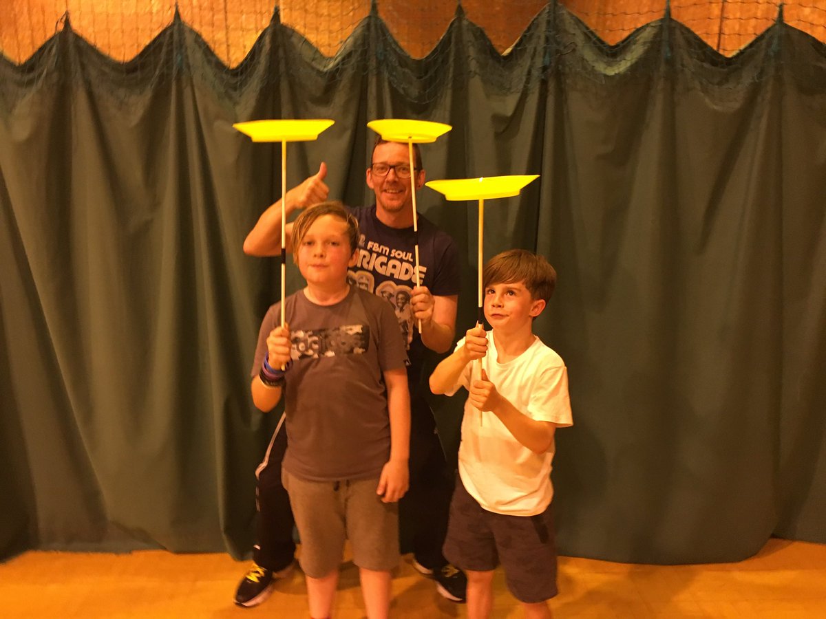 poweredbyhiphop's tweet photo. We have now worked with 92 young people in #StHelens #TownCentre #ThattoHeath & #Parr through the #VRUFund to reduce youth crime & antisocial behaviour through #HipHop activities. Supported by @HSHVCA We have more workshops to come, expect this number to triple throughout March! https://t.co/qQ924P7wgd