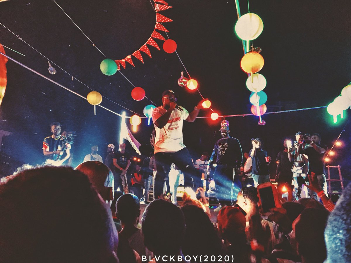 blvckboy_BJ's tweet image. Highlights of huncho @Peruzzi_VIBES wonderful performance at the #islandblockparty early this morning. Thank you @bizzleosikoya @MTVBaseWest for this new month gift. Happy new month everybody