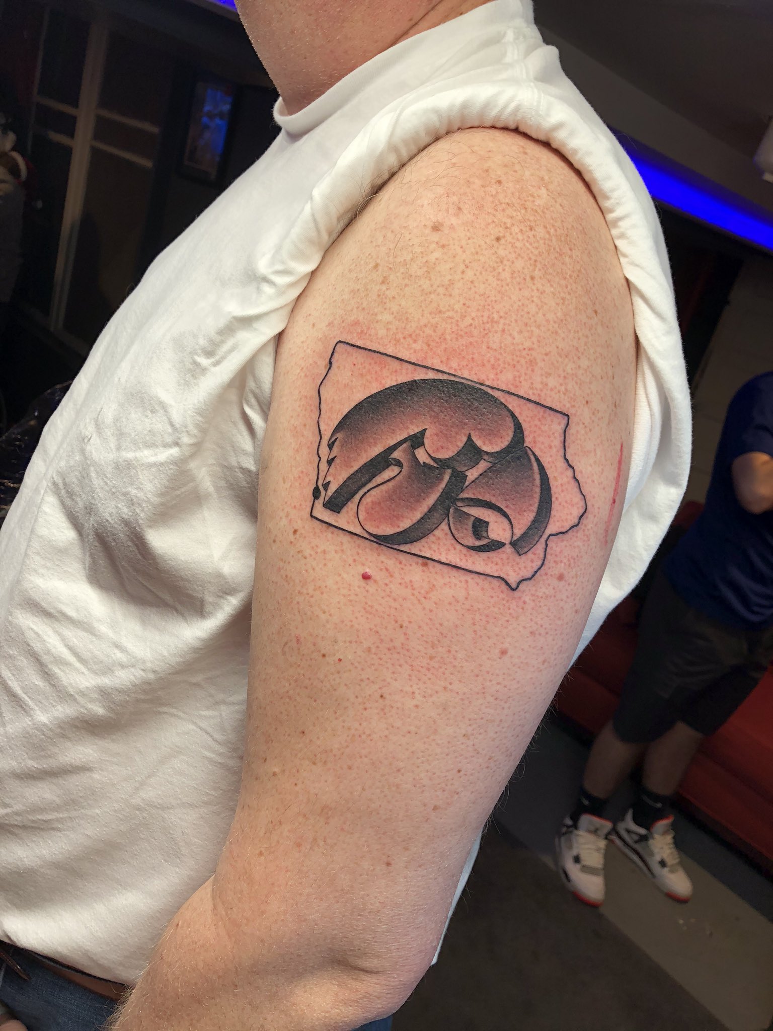 X \ Dan DeRoos على تويتر: "Because sometimes...On Iowa, Go Hawks. And yes I did bleed Black and Gold while getting this epic tattoo. Notice the Council Bluffs hometown designation @HawkeyeFootball @Hawks_Wrestling @