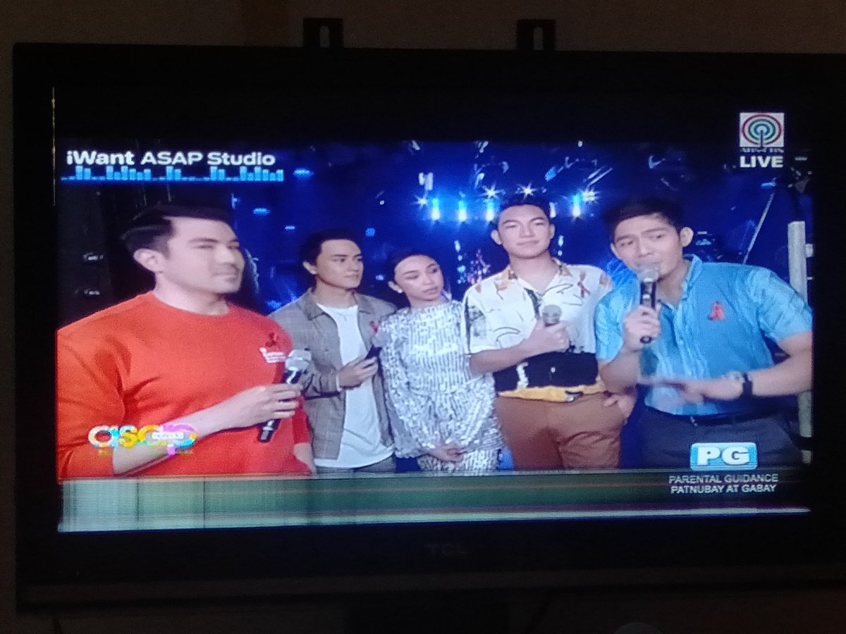 dn_leighh's tweet photo. Summer na summer ang outfitan!!!! Ang fresh fresh talaga kahit kailan!!

MarchSaryWithDARREN OnASAP
#DarrenEspanto
@Espanto2001 https://t.co/UEguNYZR4E