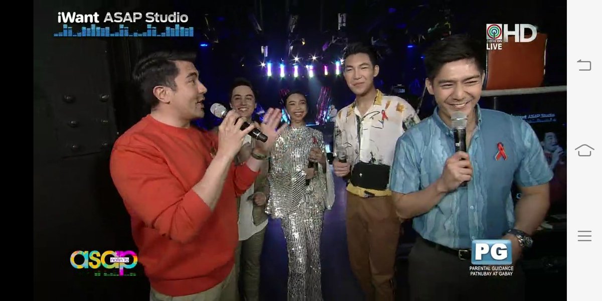 juvelle_mary's tweet photo. Ang sasaya niyo po lalo na ang @Espanto2001 

MarchSaryWithDARREN OnASAP
#DarrenEspanto
@Espanto2001 https://t.co/5uY5SlNWYz