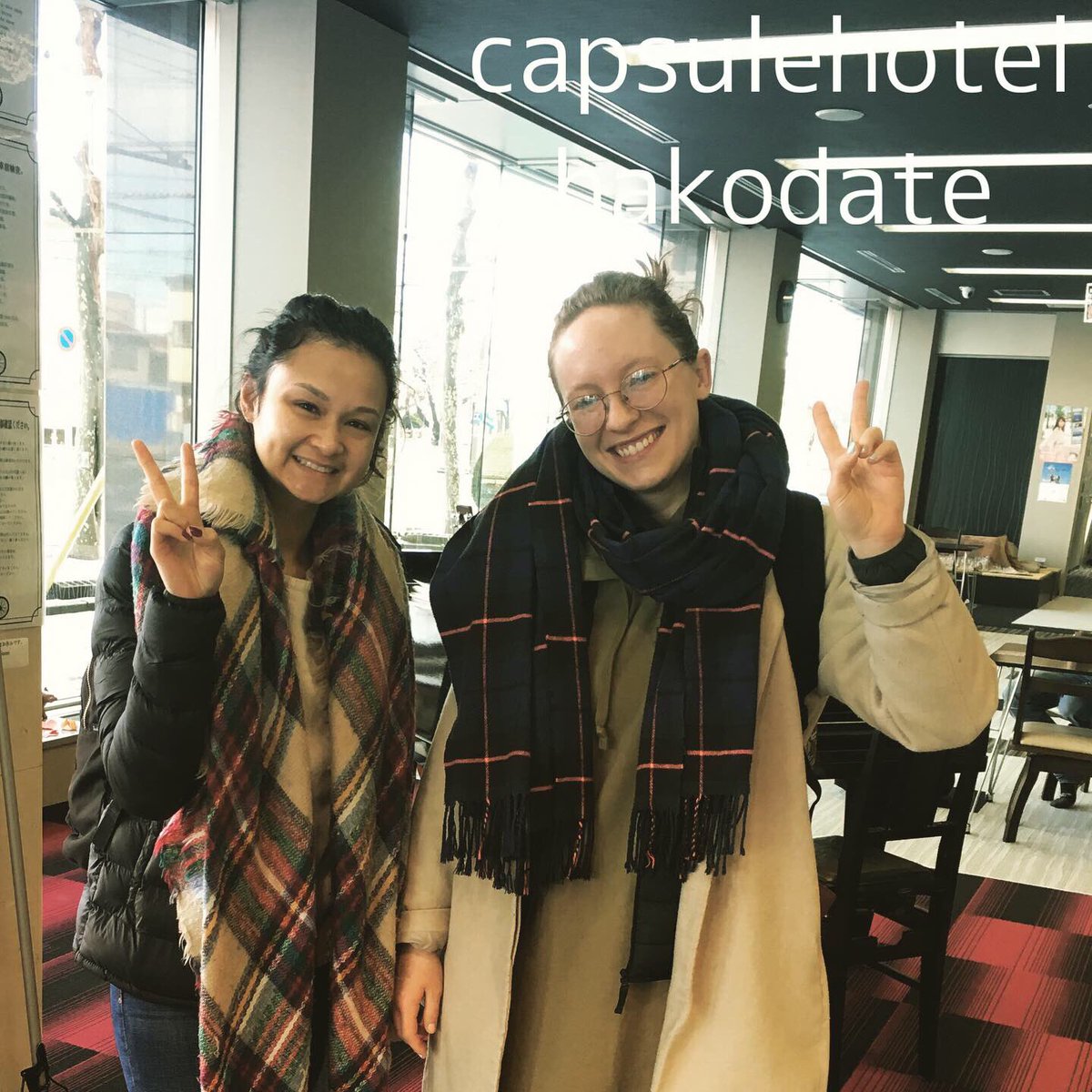 HakodateCapsule's tweet photo. カプセルギターを楽しむお客様✨はじける笑顔は元気の源❣️また会う日まで🌈いつもありがとうございます😊
Enjoy the guitar! See you again!  #函館   #海外 #Hakodate #Hokkaido #Travel #Tourist #World #旅  #観光 #フェスティバルタウンはこだて #どこもかしこも駐車場 https://t.co/0wDhSFjs2o