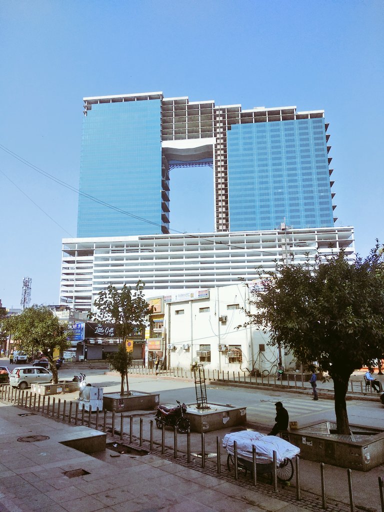 AbhishekArjun05's tweet image. #WaveBuilding #WaveTower #KulhadTea #Noida