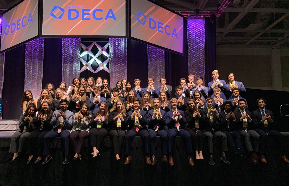 MsVMarketing's tweet photo. @bwhsdeca post-mini awards ... lots of medals & even more style #vaslcvision https://t.co/yENBucUY1Z