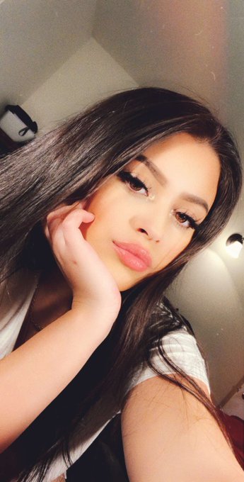 Watch genbxnz♡'s leaked NSFW photo on TwXstars