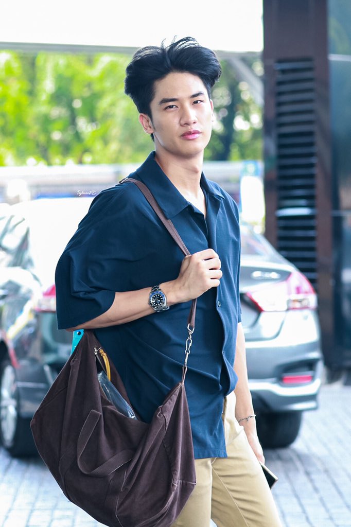 taytawanfc's tweet photo. Everywhere is runway !! ☺️

#tawan_v
#taytawanfc https://t.co/4dVKTLasQe
