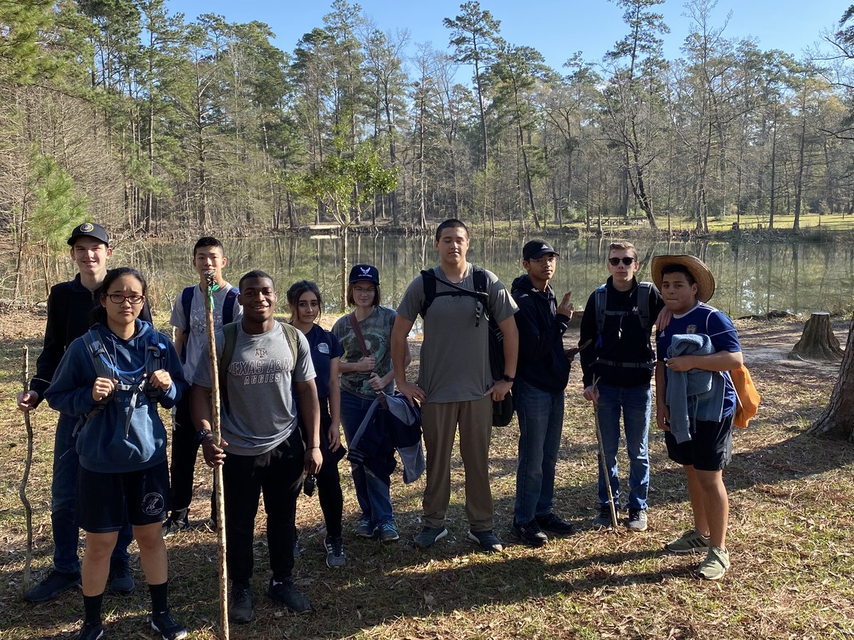 KCTigersAFJROTC's tweet photo. 45 cadets spent the day marching 14-miles to earn the AFJROTC Bataan Death March ribbon. In doing so they took time to honor/remember approximately 75,000 Filipino and American troops who were forced to make an arduous 65-mile march in April 1942. https://t.co/PCMbYyi4wC