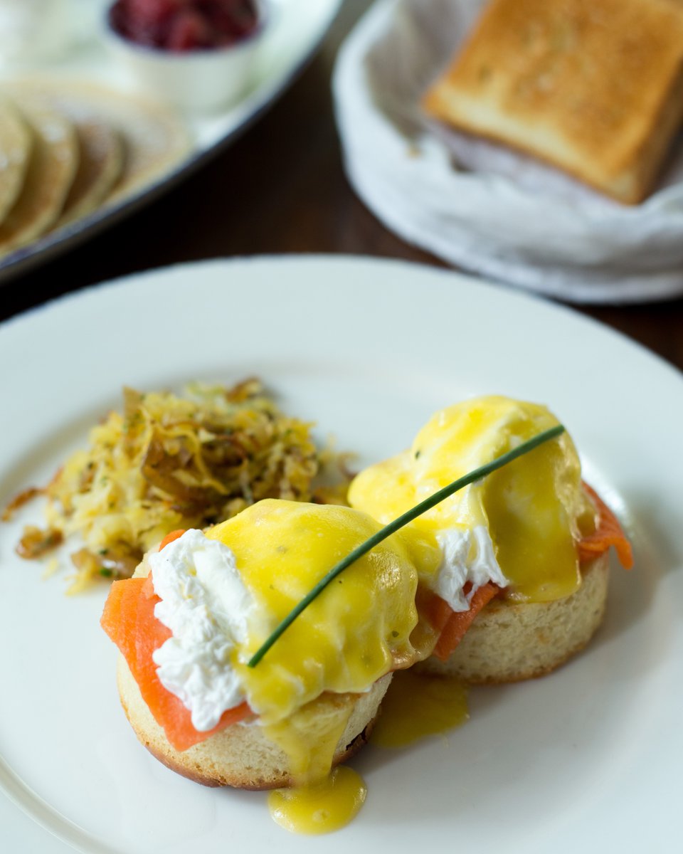 ‘Invest in rest’ should be everyone’s Sunday mantra😌

Take a break from the kitchen &amp; pop in to your nearest Deli, which opens for breakfast on Sundays too! ☀

Our suggestion for a leisurely #BreakfastAtTheDeli is the Eggs Benedict with Salmon!

#SundayMorning #IndigoDeli