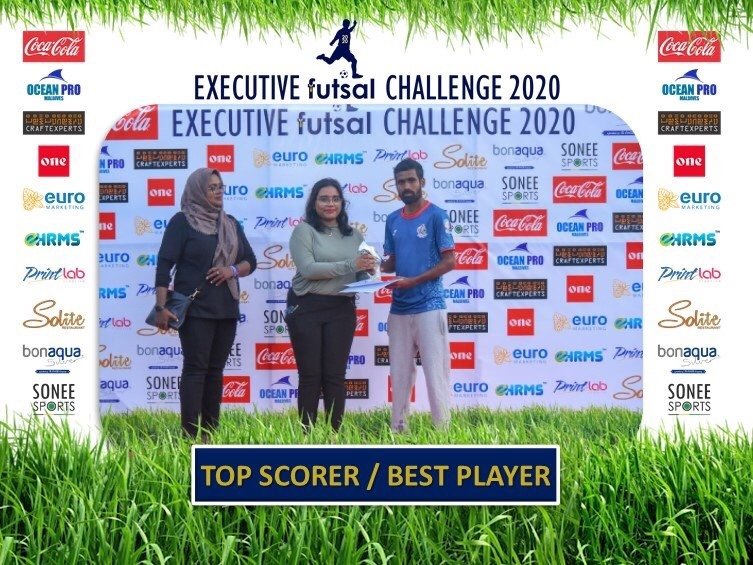 CRC_Customs's tweet photo. We are the champions of "Executive Futsal Challenge 2020" organized by
📷 @HRMaldives 

We had fights against @MoFmv @AGOmv @MNDF_Official @MNDF_mv @MoHmv #TeamSpirit

Final score- Customs 3 - @AGOmv 2

Also we greatly appreciate our minister @MariyaDidi For her immense support https://t.co/Zw9qoCZdgF