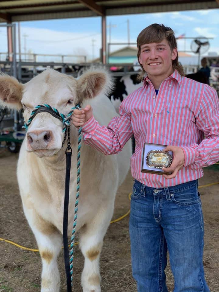 RiceTXBulldogs's tweet image. #RiceBulldog @FFARice 
Congratulations to Jake today on his Overall Grand Champion Steer in Canton today! Keep working hard! We are proud of your work and dedication!