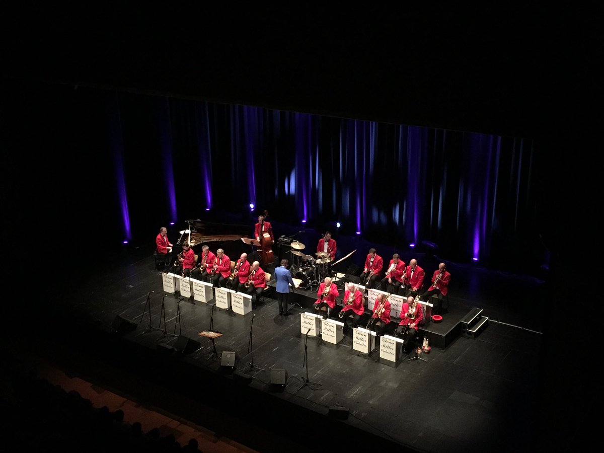 Glenn Miller orchestra in Lisbon. Amazing performance.