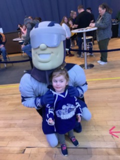 MrMurphyWGHS's tweet photo. It's a #WildcatPride night here @SyracuseCrunch with an exciting intermission game by the @CyhaParent tykes and some @WestGeneseeCSD alumni coaches
@Stephmurph630 @sarah_sauda https://t.co/NnBPdpOoZc
