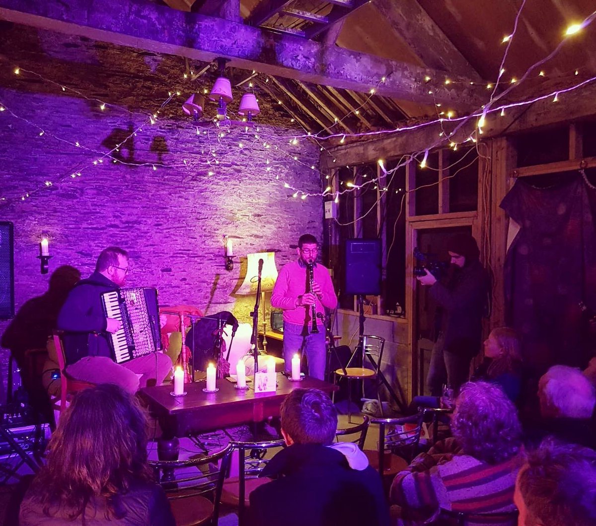 Wonderful weekend full of exciting small things!!! 😍 At <a href="/GwerinDyfiFolk/">Gwerin Dyfi Folk</a> , we have presented our first discographic work: Porembela!!! 💿 Six tracks full of good stuff! Do get in touch if you want one! 😉 #gwerin #folk #galicia #cymru 🏴󠁧󠁢󠁷󠁬󠁳󠁿 #polska🇵🇱 #gaita #accordion