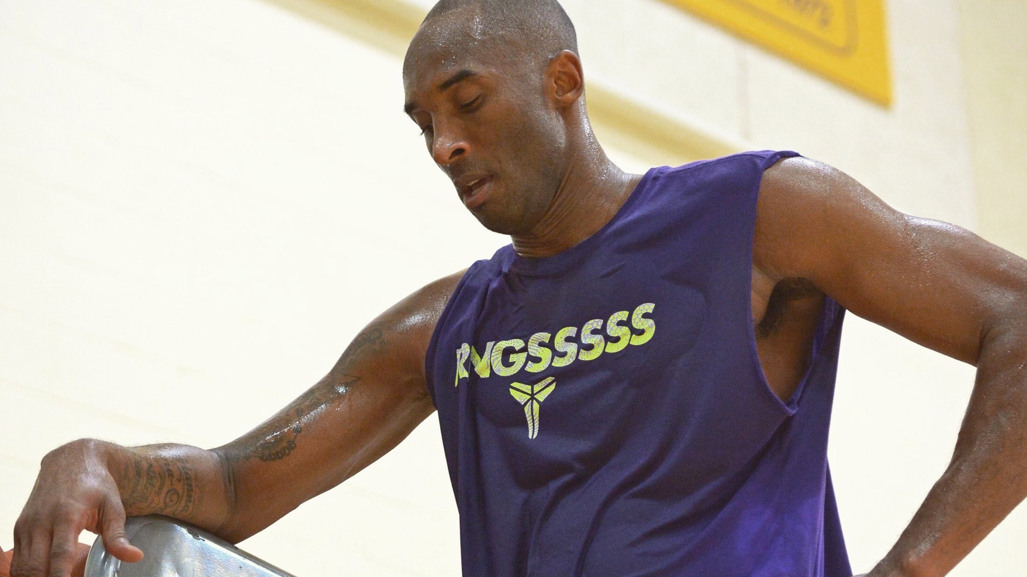 Kobe ringsss shirt hotsell