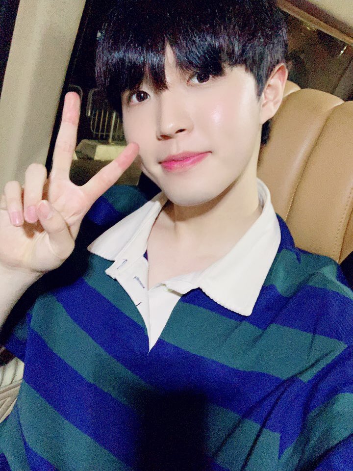 ✧* ･ﾟ♡day 60 〈feb 29th〉hii bub, I’ve been stuck in my room doing hw since I got home :( at least it’s not that difficult tho or else I would want to cry but I miss you :( and I hope your staying healthy and you’re not skipping meals, I love youu