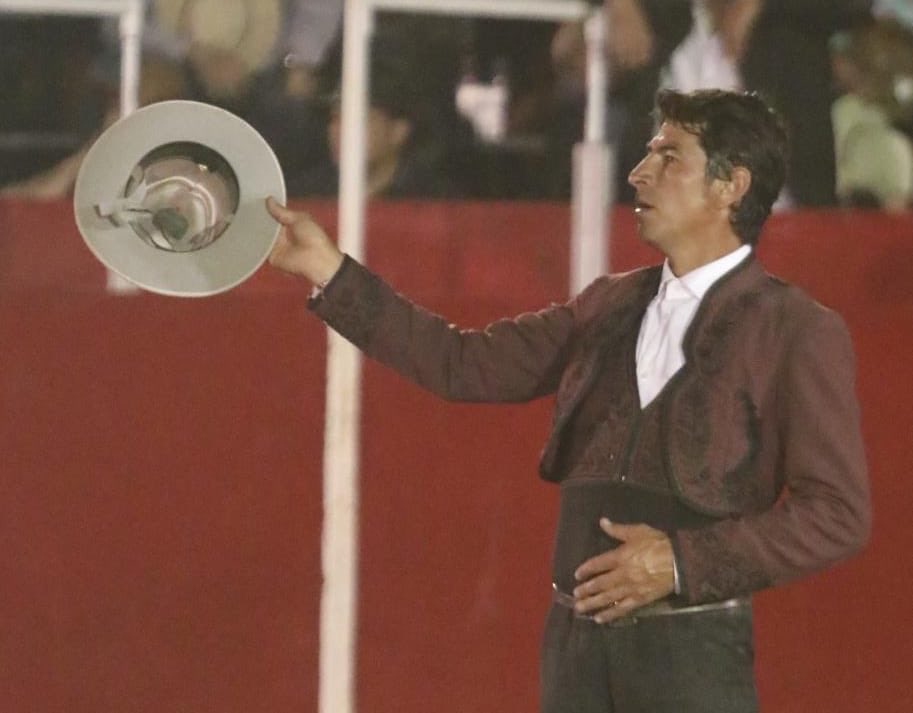 ProTauro_'s tweet photo. Luis Pimentel | 5to. Festejo Taurino Ecuestre 
al tercio tras dos avisos con otro de Zacatepec https://t.co/8H0Qnb3hFh