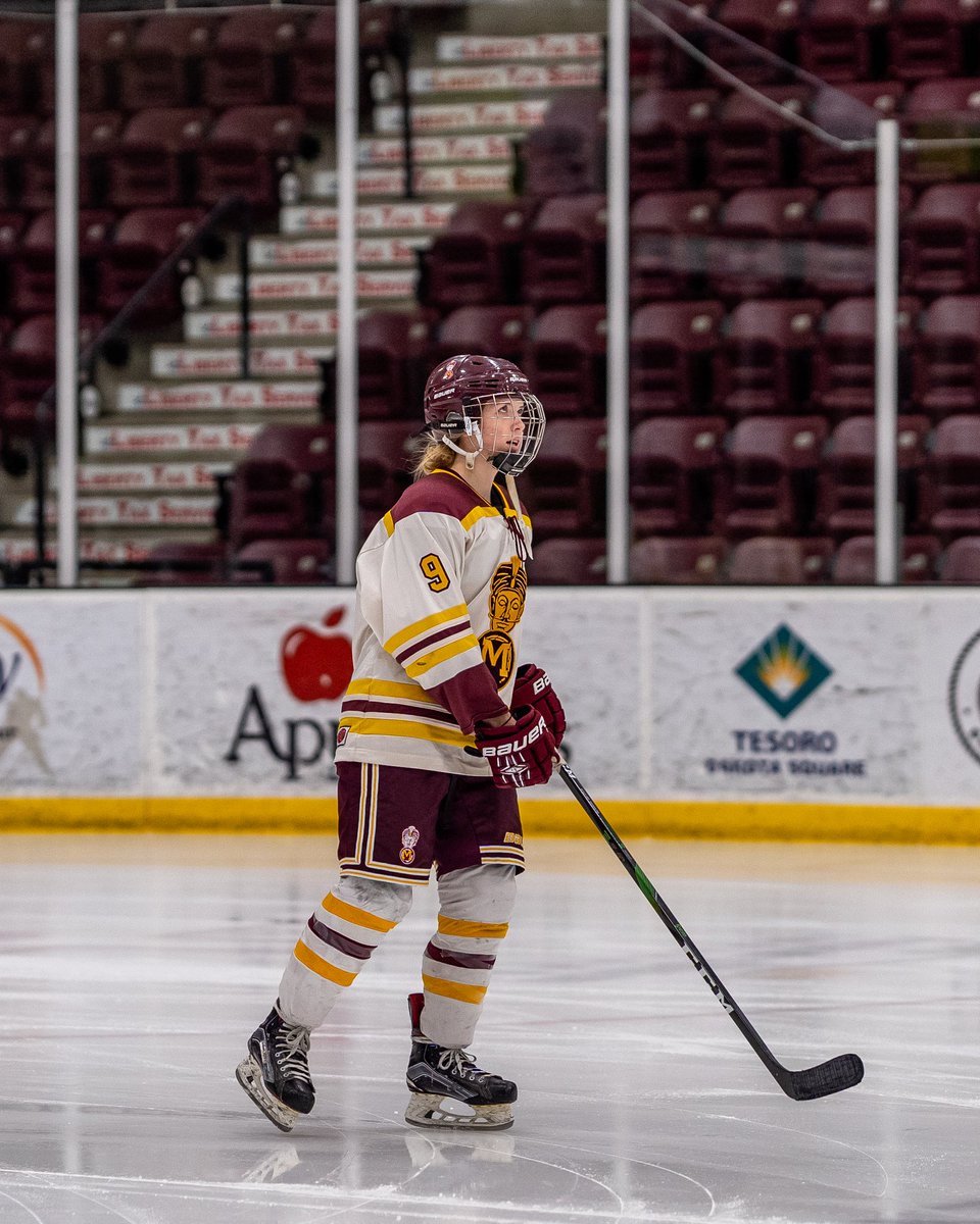 Minot_United's tweet photo. Got the job done in today's 3rd place game. What a season it was for the Majettes. Tied for our highest finish at state (2006) and to cap it off, first time with an all-tournament player (#9 Ackerman). Thank you to our seniors, your legacy will not be forgotten! https://t.co/cGx6zjRnTE