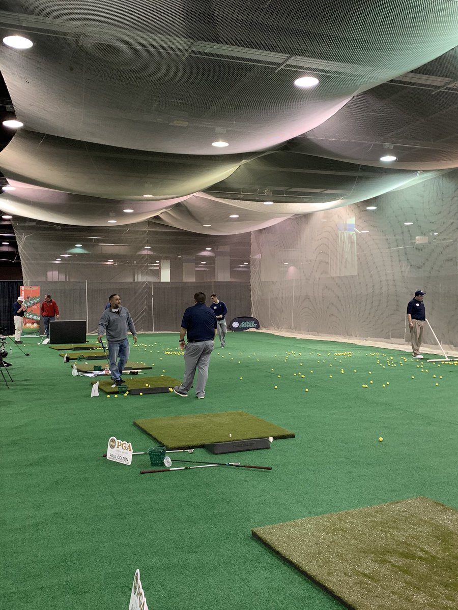 Day 2 is in the bag! Thanks to everyone who came out to the Chicago Golf Show today. 🏌️‍♂️
 - -

Missed today? Come out tomorrow for the last day and see former Chicago Bulls player Cliff Levingston, and find some new golf equipment!⛳️