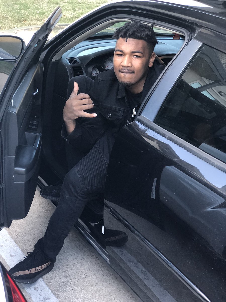 YoungNike_'s tweet photo. 🛩‼️ https://t.co/8LZq0ruNm9