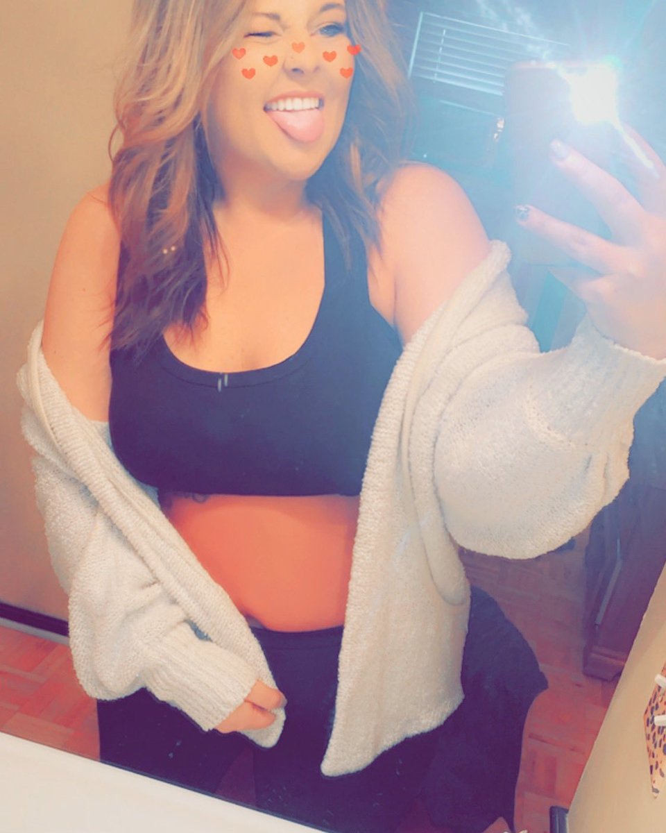 savannahhhh08's tweet photo. 🥰🥰 https://t.co/19WyeqgGU8