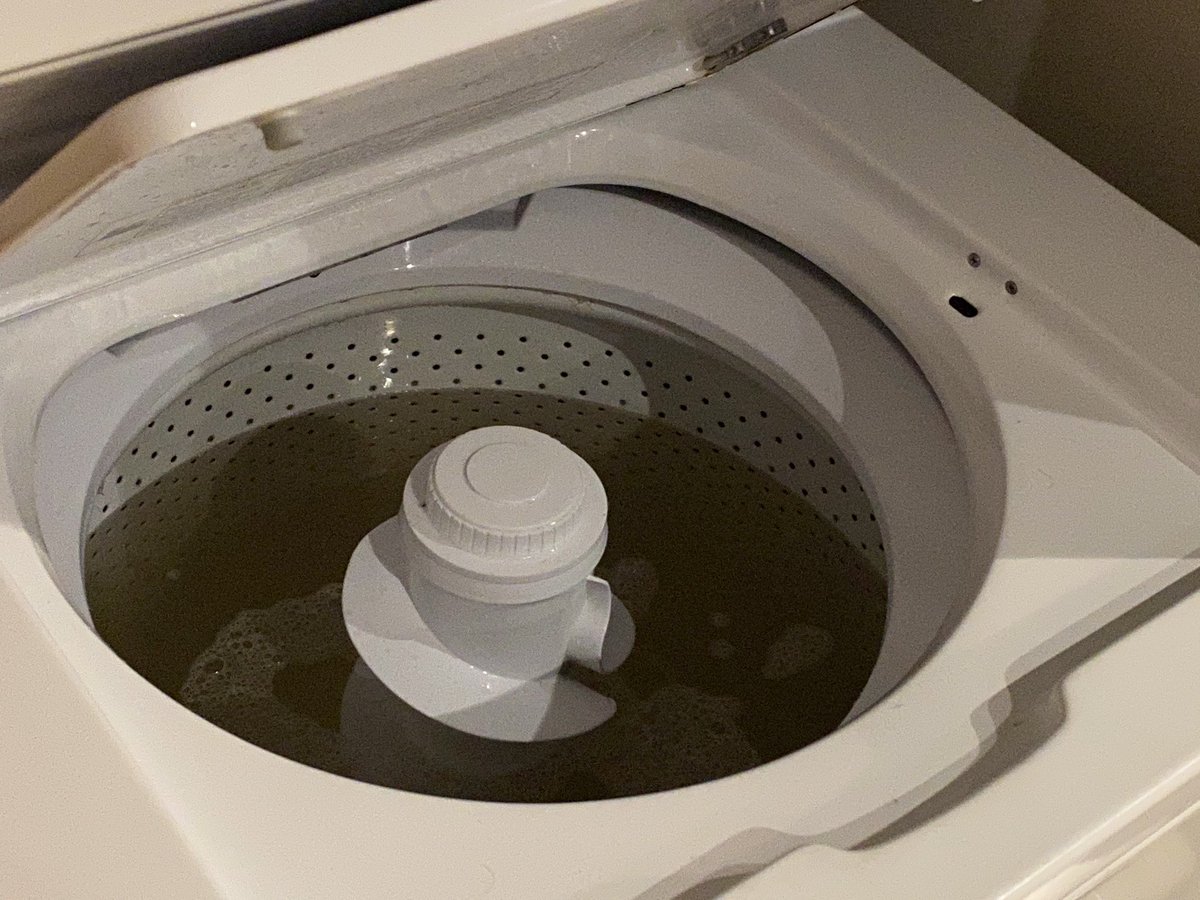 SergioChapa's tweet image. Welcome Back To Houston: While you were away there was a boil water notice, so don&apos;t forget to flush all that smelly brown water out of your lines... #HoustonProblems