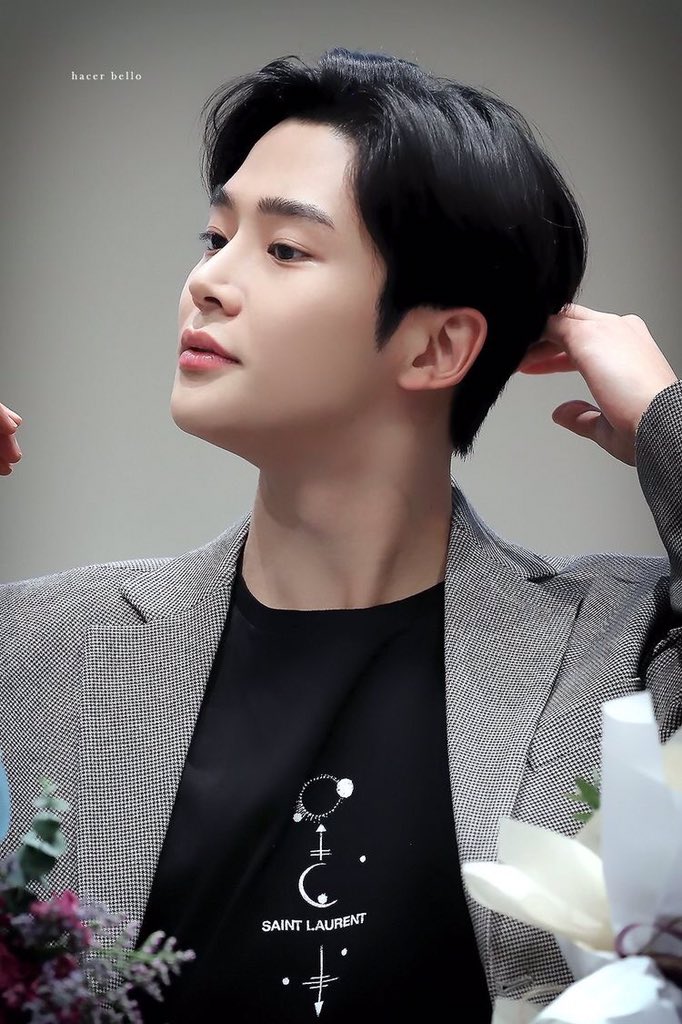 Look at meeee
 #ROWOON
#SF9 #SF9_GOOD_GUY 
#Extraodinaryyou