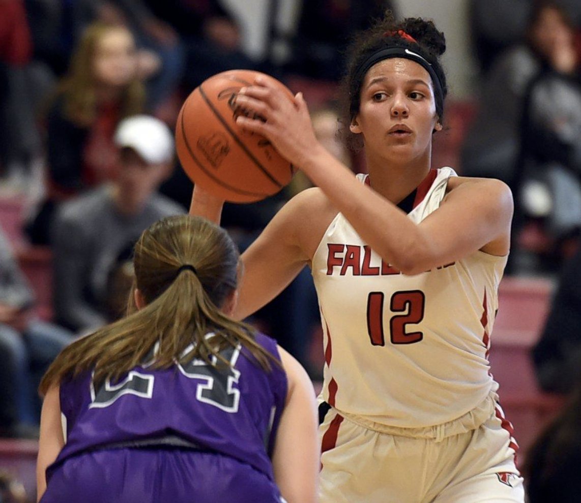 My Portage Sports Stories column this week highlights all of the single-records, career records and milestones hit by the area's boys and girls basketball players and teams. Needless to say, the 2019-2020 season was filled with some special moments!
Story: record-courier.com/sports/2020022…