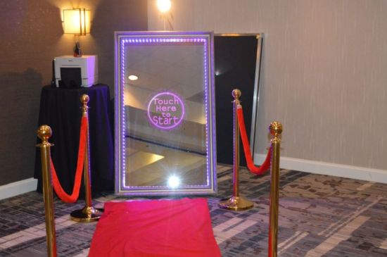 ☎️(416) 931-1710📩info@tjcloudnine.com
Your red carpet awaits you a great addition to any celebration! tjcloudnine.com  #stags #fundraisers #corporate  #parties #weddings #mirrorbooth #GTA #toronto #woodbridge #vaughan #mississauga  #oakville #hamilton #tjcloudnine