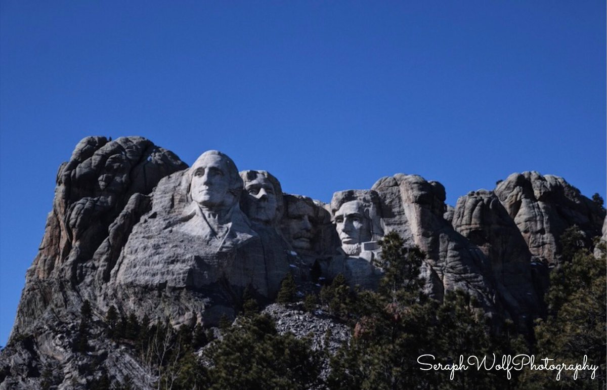 SWPhotography95's tweet photo. Today I got the pleasure to visit Mt. Rushmore and see the beauty that mixes nature and history #mountrushmore #SouthDakota #photography #nature https://t.co/X6ojfpBh1m