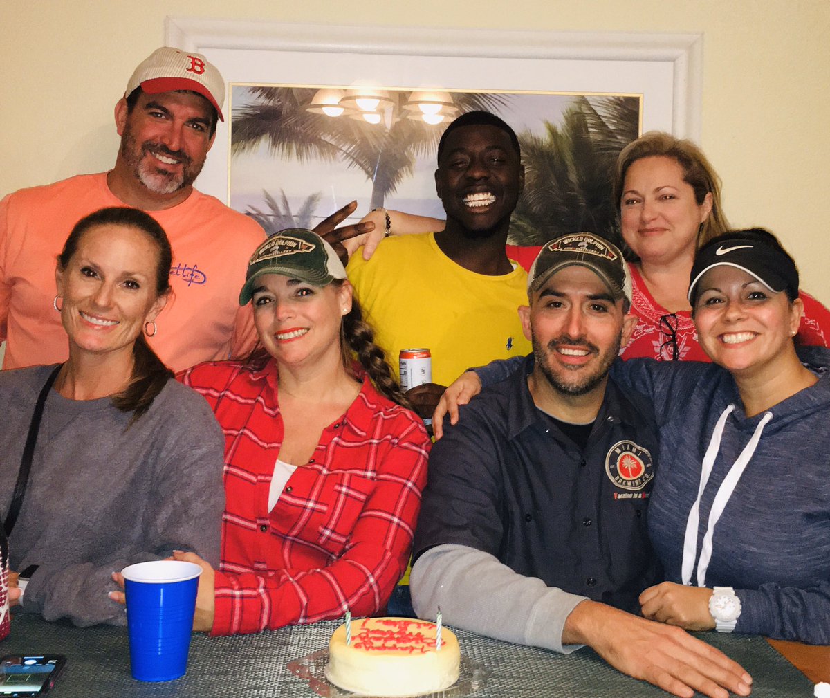 thamar58's tweet photo. Early birthday celebration for the bday twins! https://t.co/8zP1IS6BAU